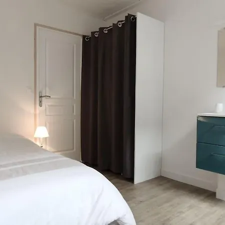 Hébergement de vacances A *